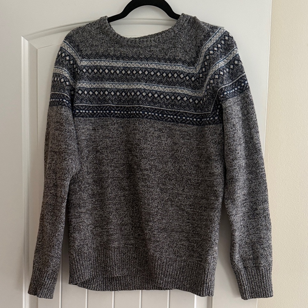 Urban Pipeline Gray and Blue Crewneck Sweater